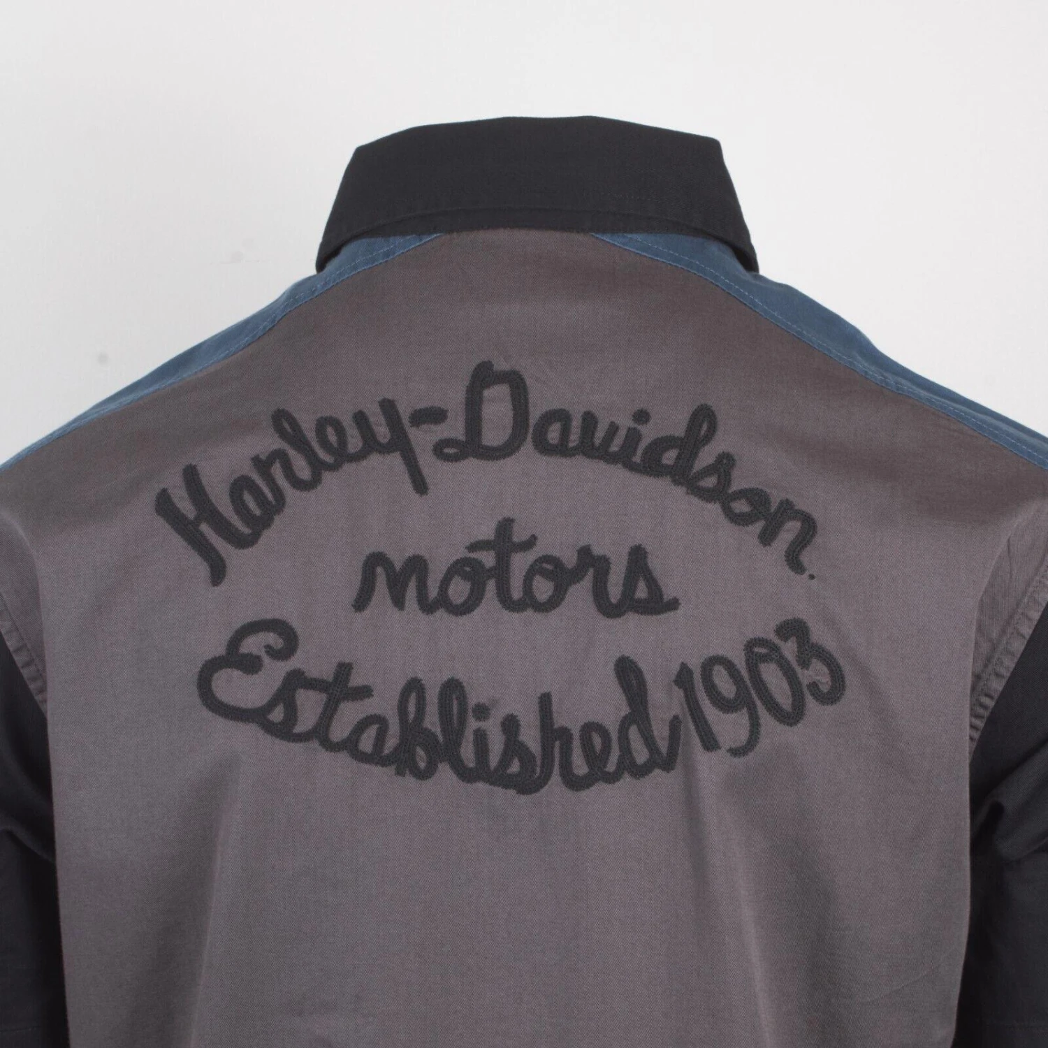 Harley Davidson Harley-Davidson Men's Grey Black Blue Est. 1903 Colorblock S/S Woven Shirt (S36) 9 Harley Davidson Harley-Davidson Men's Grey Black Blue Est. 1903 Colorblock S/S Woven Shirt (S36) - Image 7