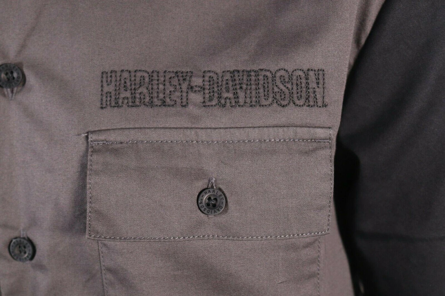 Harley Davidson Harley-Davidson Men's Black Collar Chain Stitched Grey S/S Woven Shirt (S32) 8 Harley Davidson Harley-Davidson Men's Black Collar Chain Stitched Grey S/S Woven Shirt (S32) - Image 6