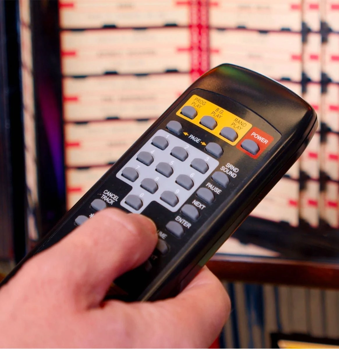 Harley Davidson Harley-Davidson Black Flames Brushed Aluminum Edition CD And Bluetooth Jukebox 19 Harley Davidson Harley-Davidson Black Flames Brushed Aluminum Edition CD And Bluetooth Jukebox - Image 17