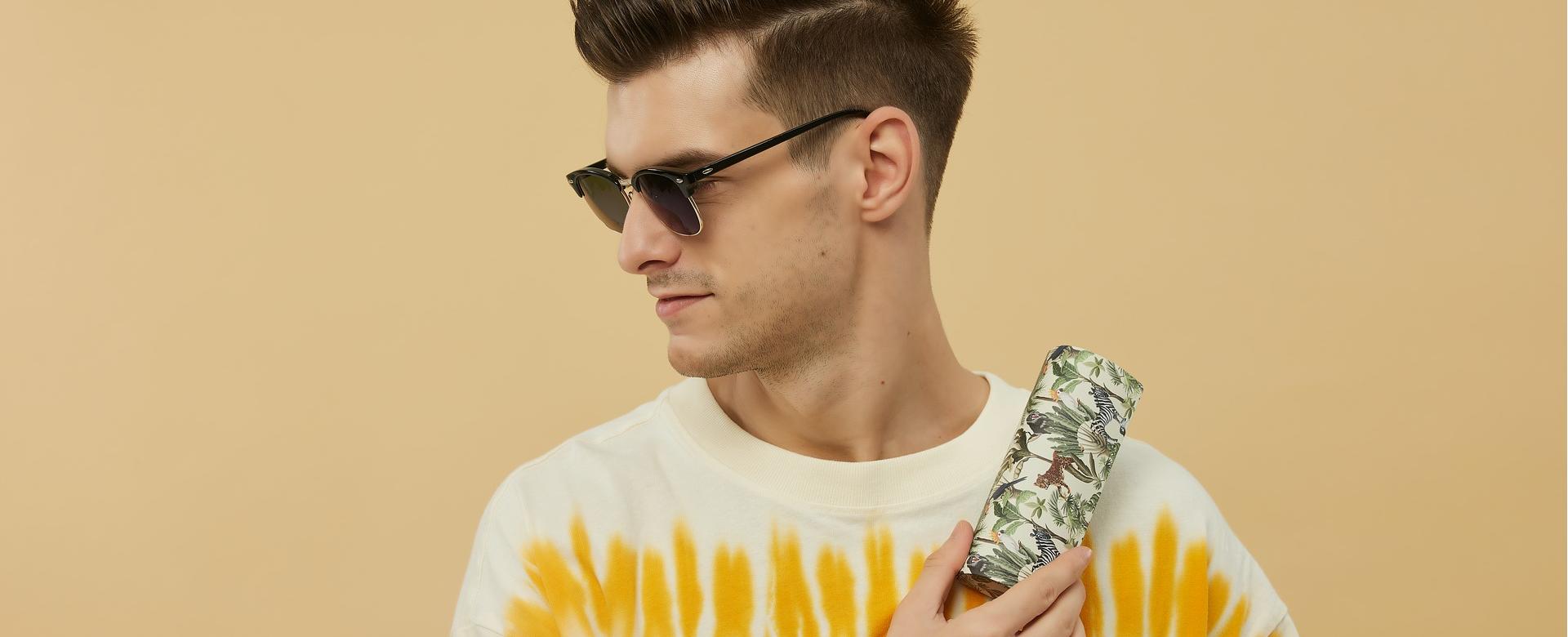 Harley Davidson Shop -Harley Davidson Shop man 9458092 1920